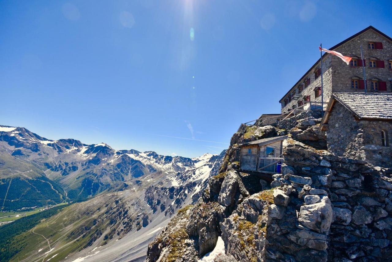 Bed & Breakfast Hostel Nives Sulden Exteriör bild